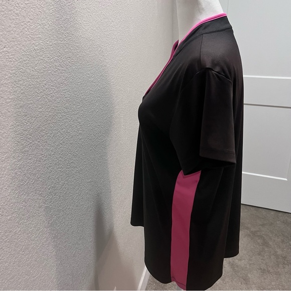 Izod Perform Fitness V Neck Sport Shirt - Large - Picture 4 of 10